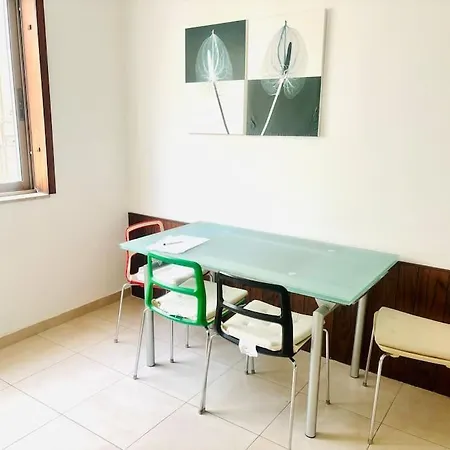 شقة One Bedroom 10 Min Walk To The *